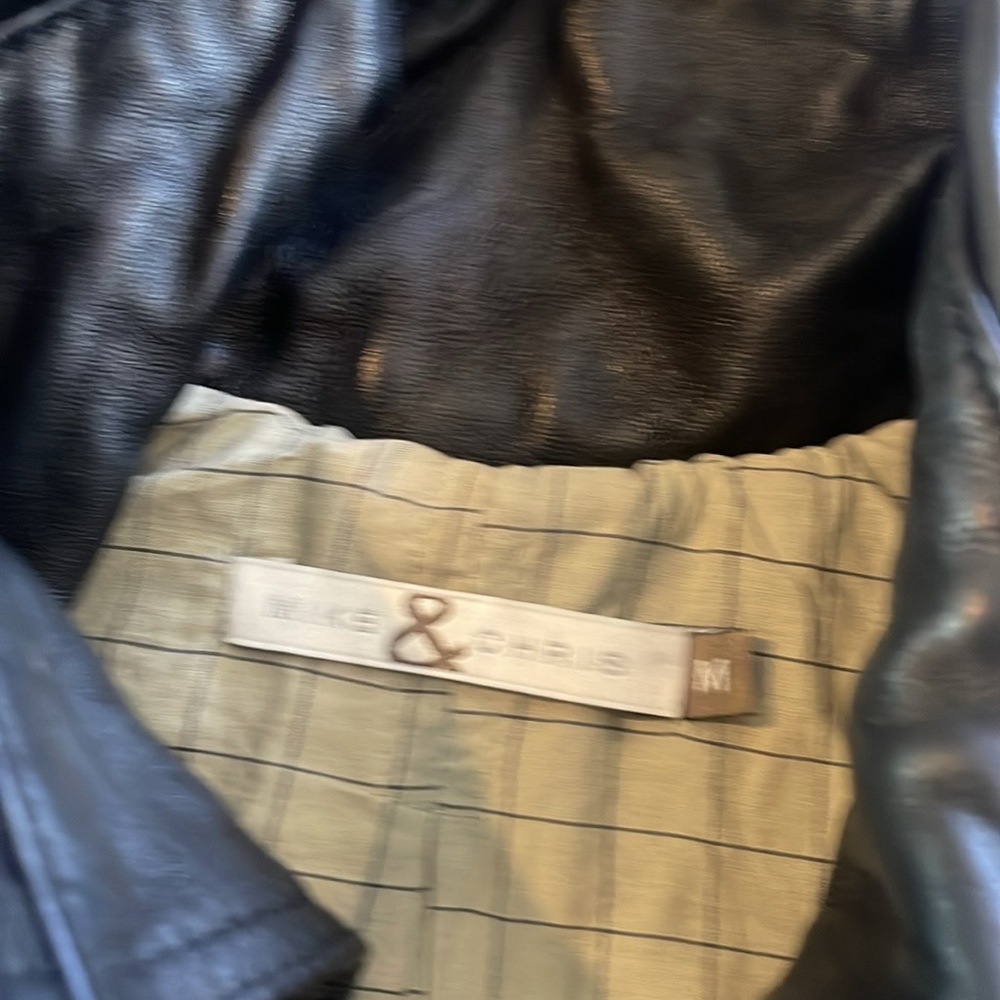 Mike & Chris 3/4 sleeve leather crop jacket - Picture 3 of 4